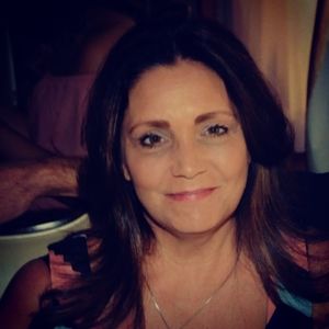 Meet your Posher, Deborah